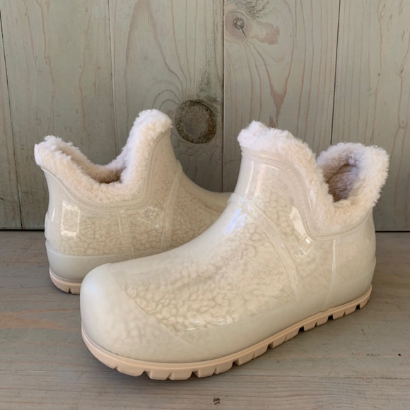 UGG RAINCLOUD CLEAR NATURAL   RAINBOOTS  WOMENS US 9  new - Picture 1 of 6